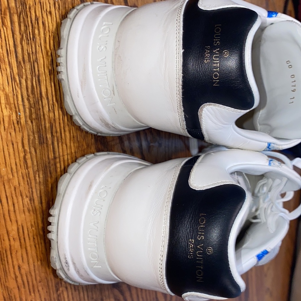 Louis Vuitton white and blue sneakers - Picture 8 of 8